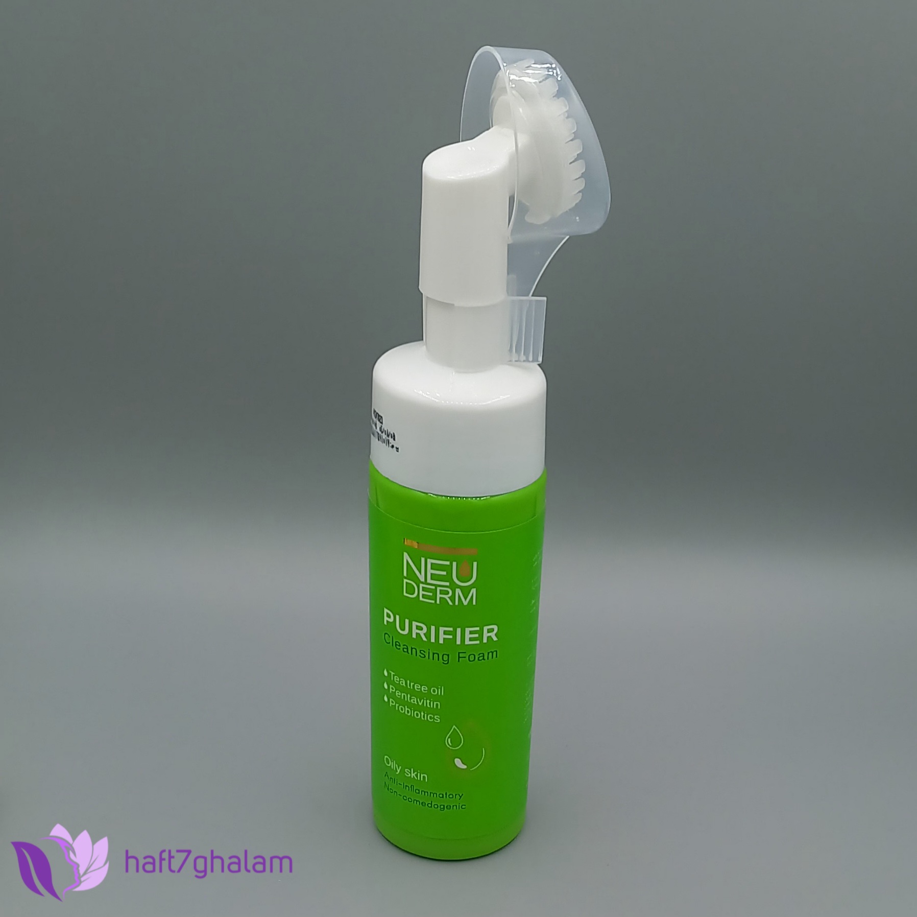 فوم شستشو براش دار نئودرم مناسب پوست چرب