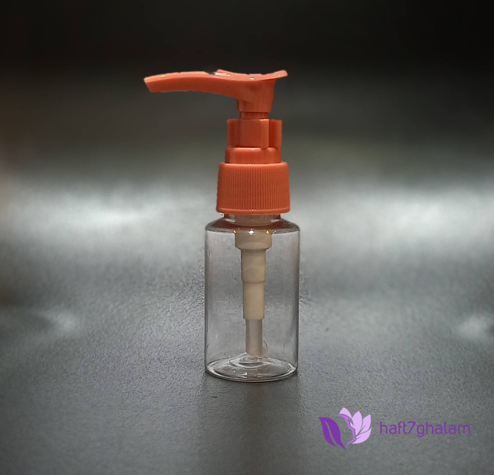 ست مسافرتی آرایشی ۶تکه رنگ کرم